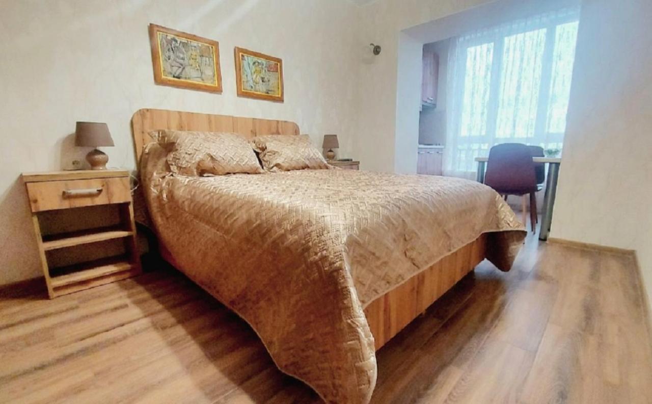 Мелодия Прованса В Старом Центре Harkov Kültér fotó